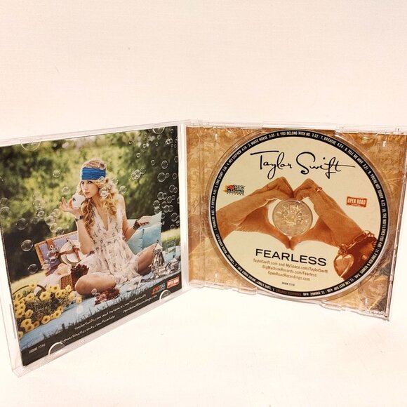 TAYLOR SWIFT FEARLESS CD 2008 Big Machine Records Enhanced Content - Picture 2 of 5
